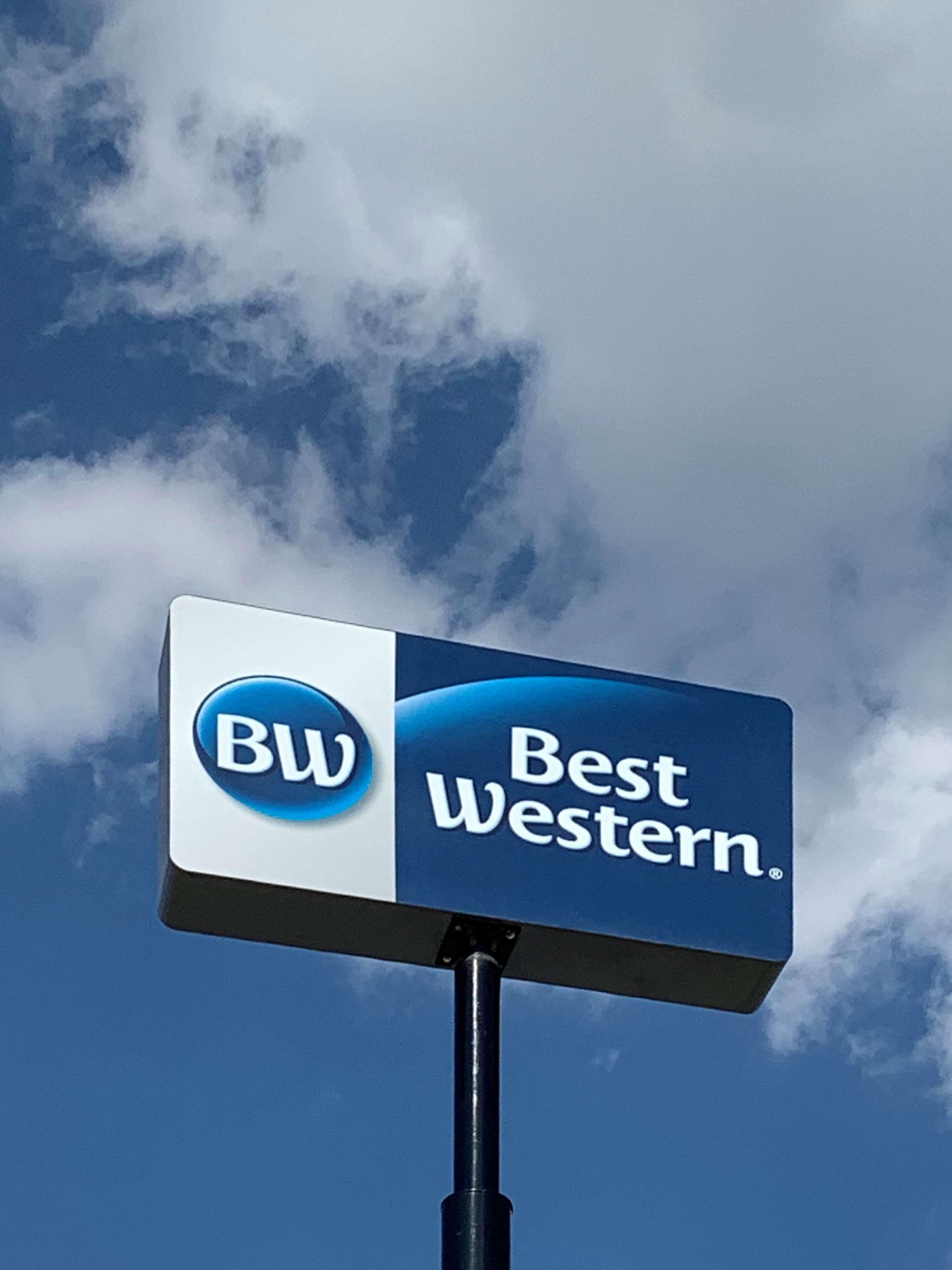 Best Western Emporia Inn Exteriör bild